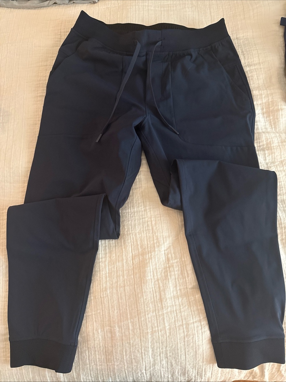 Lululemon Men's ABC Black Athletic Jogger  - Large